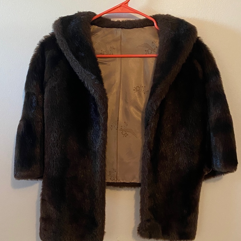 Elegant Vintage Dark Brown Faux Fur Wrap